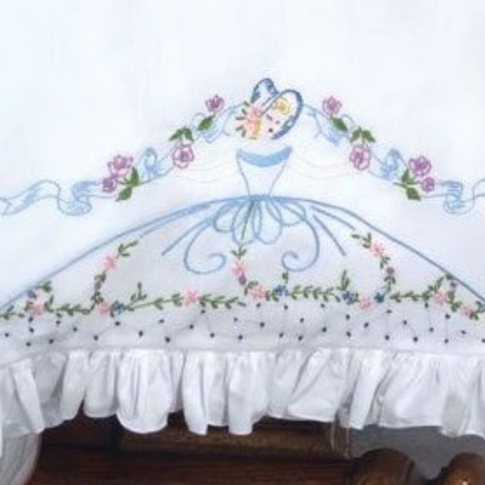 Fairway Needlecraft #82565 Ribbons and Flowers Lady Set of Pillowcases NWT